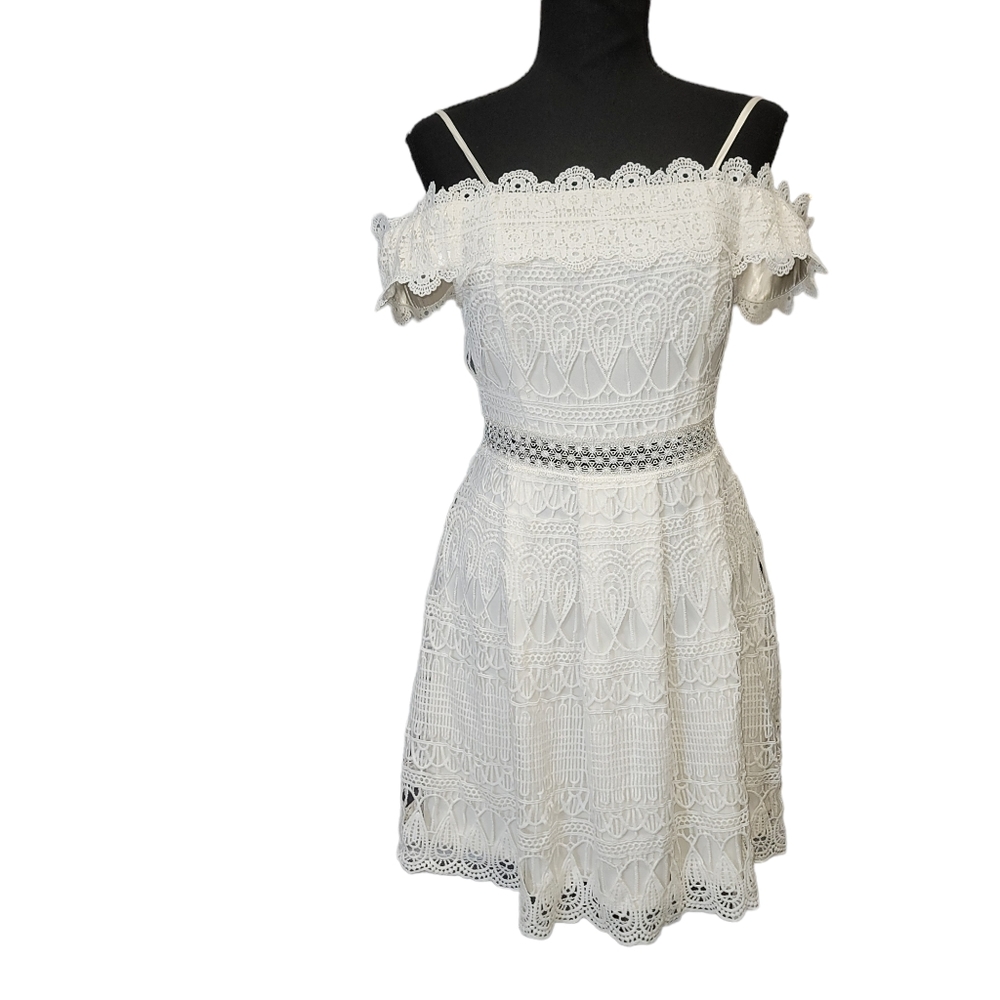 ⭐️Francesca's White Floral Laced Off the Shoulder Fit Flared Dress Sz S